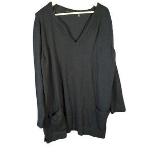 Ladies Black Knit V-Neck Sweater w/ Pockets